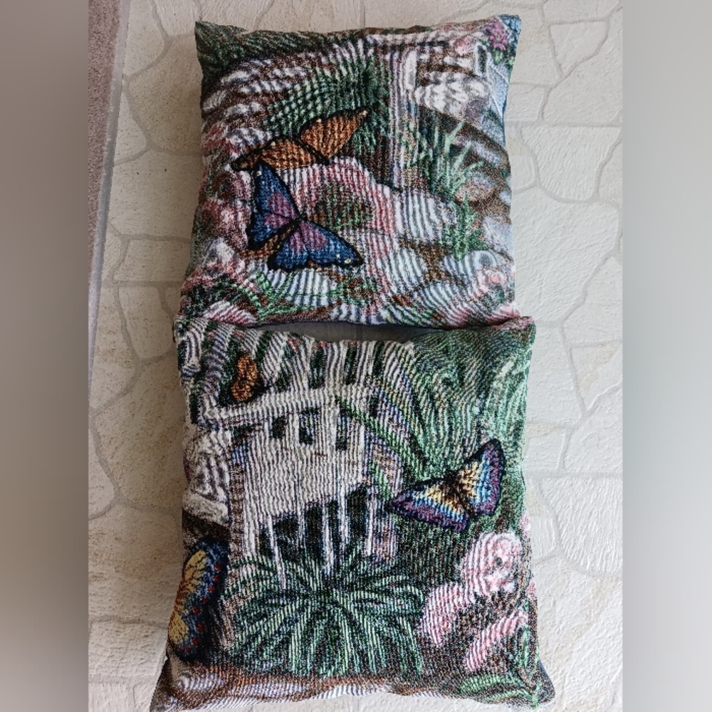 Throw pillows 2 16×16 butterfly 🦋 multi color